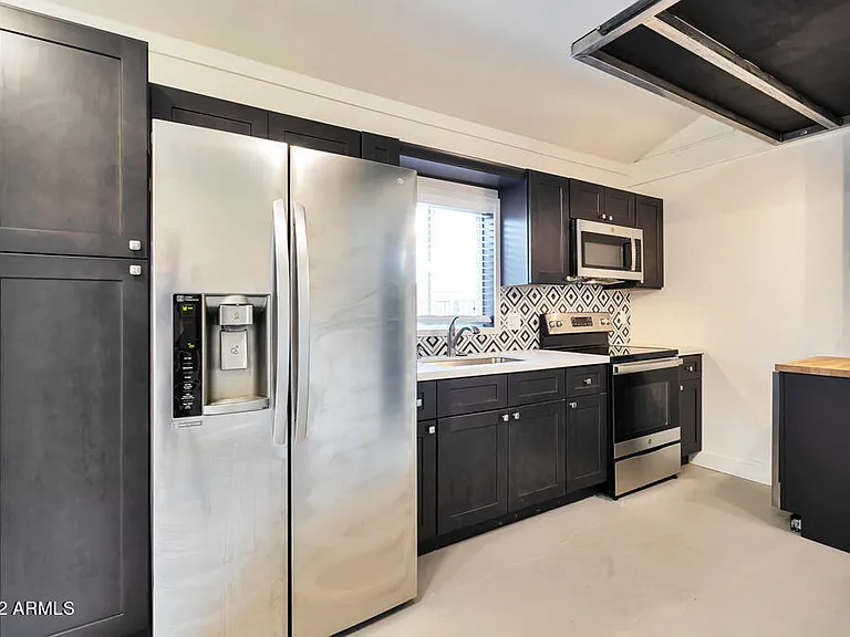 1638 E Granada Rd #B — Photo 3
