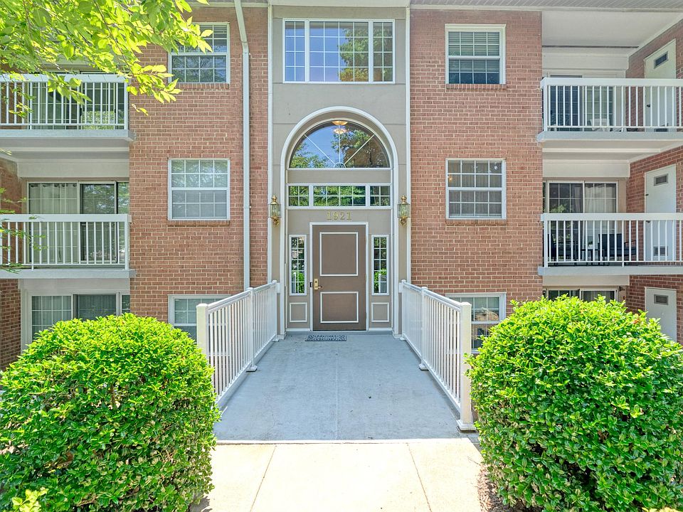 1st image of 1921 Wilson Ln APT 203