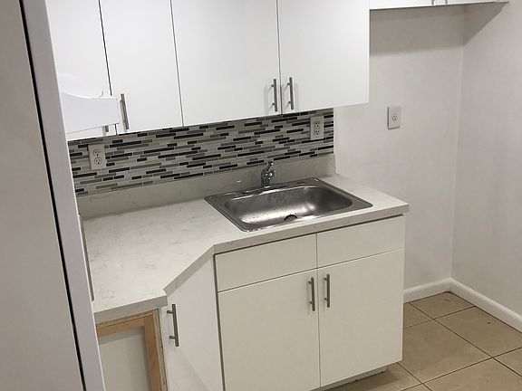 2nd image of 16030 NE 19th Ct APT 107