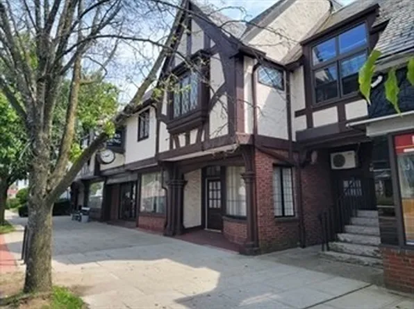 80 Trapelo Rd #1, Belmont, MA 02478