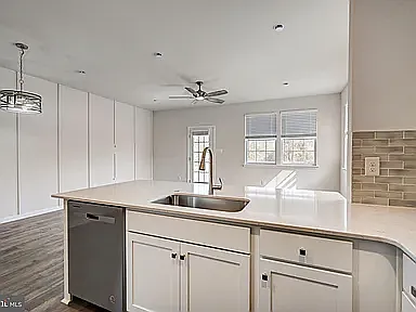 237 Mazzeo Dr — Photo 9