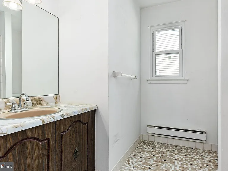 10 Dorchester Dr — Photo 5