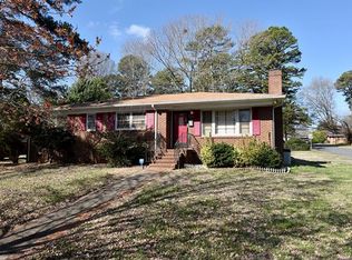 3553 Driftwood Dr, Charlotte, NC 28205