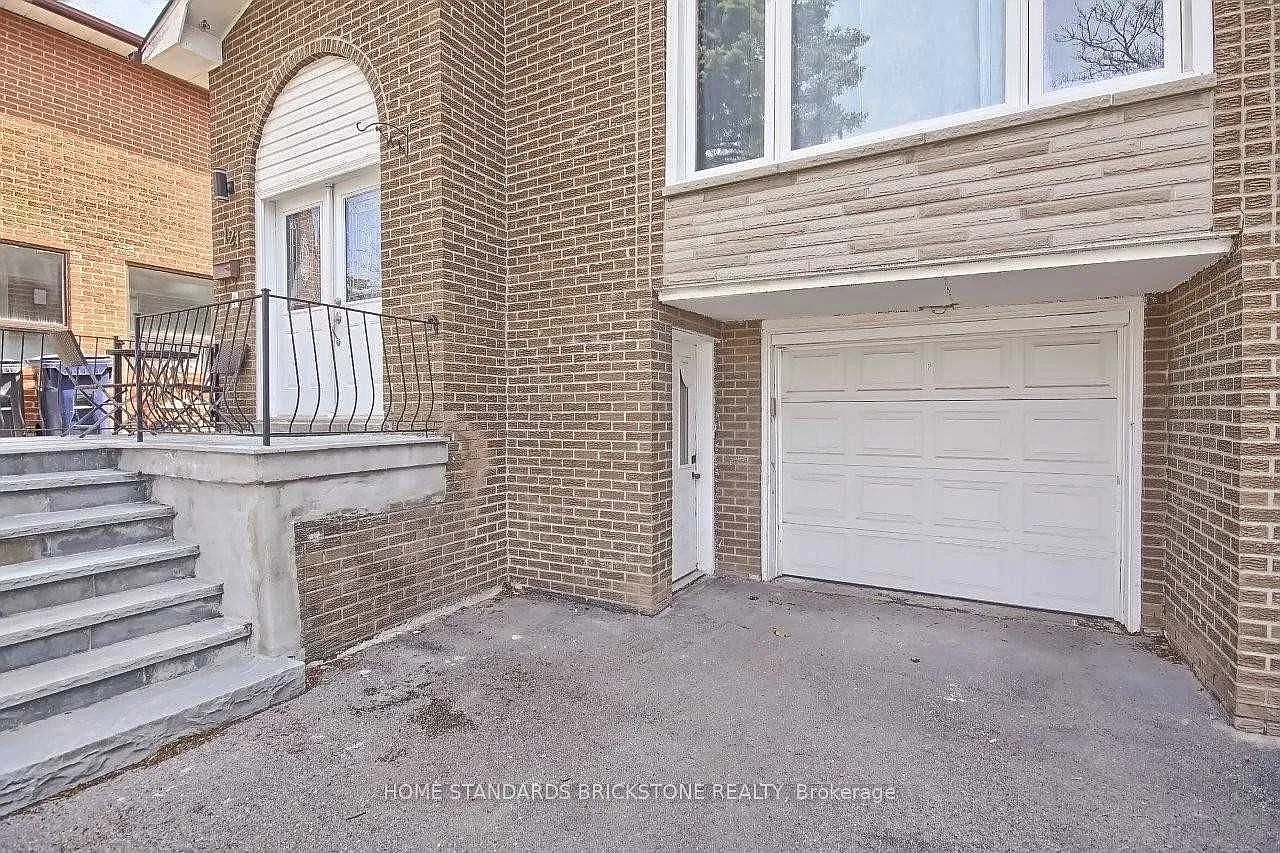 2 bed, $1,600 — Photo 2
