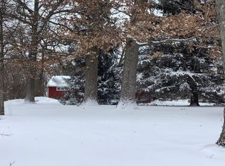 15549 Crystal Acres Dr, Sandwich, IL 60548