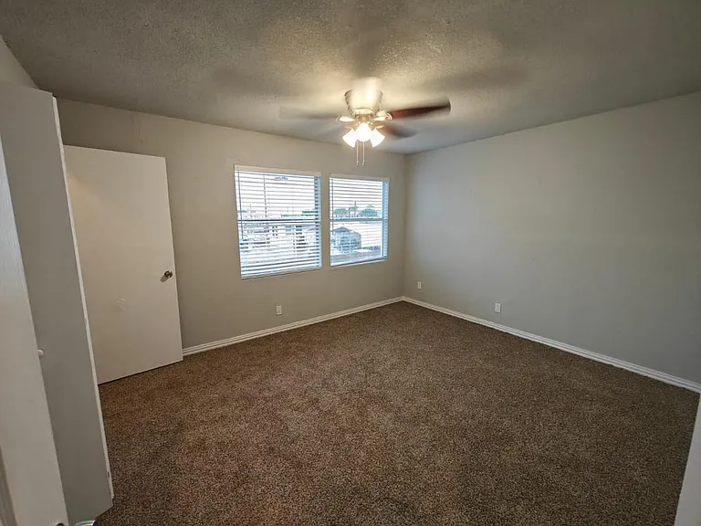 811 N Spears St #102 — Photo 6