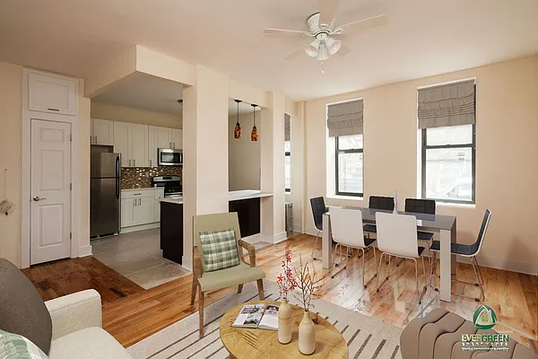 Rented by Evergreen Apartments BK | media 7