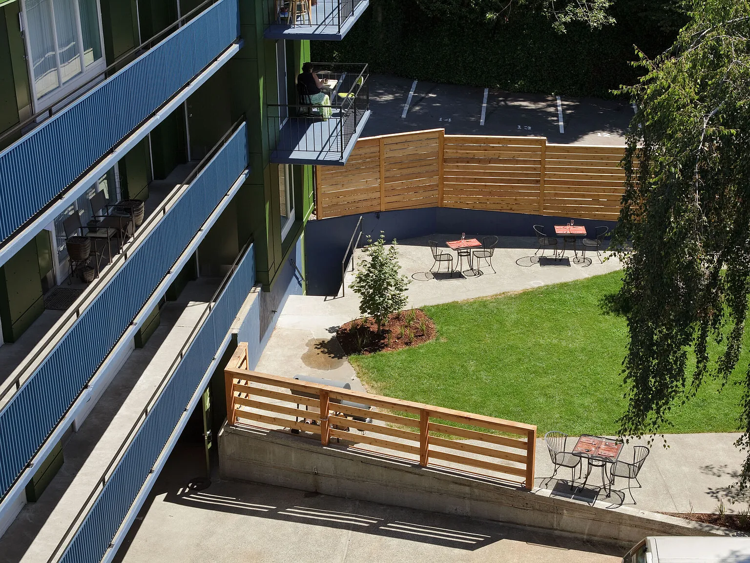 Holiday Apartments — Photo 4