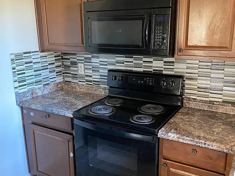 1544 SE Royal Green Cir #101 — Photo 14