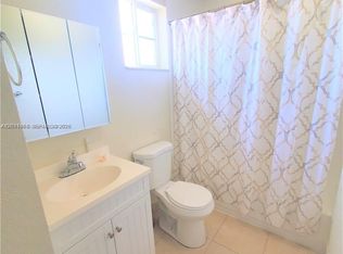 15250 SW 134th Pl APT 110, Miami, FL 33177