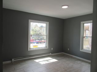 72 Burton St FLOOR 1, Waterbury, CT 06704