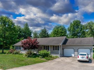 3713 E Crystal Valley Dr, Vincennes, IN 47591