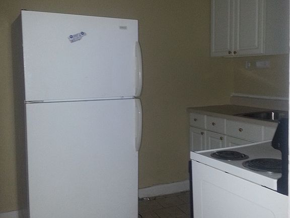 Kitchen Pic 2