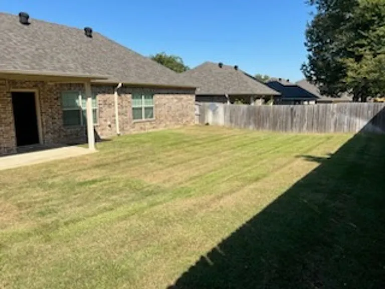 3920 Mobley Ln — Photo 16