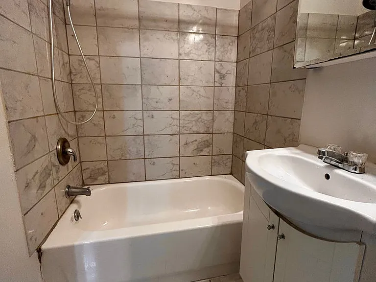 68 E Patterson Ave — Photo 11