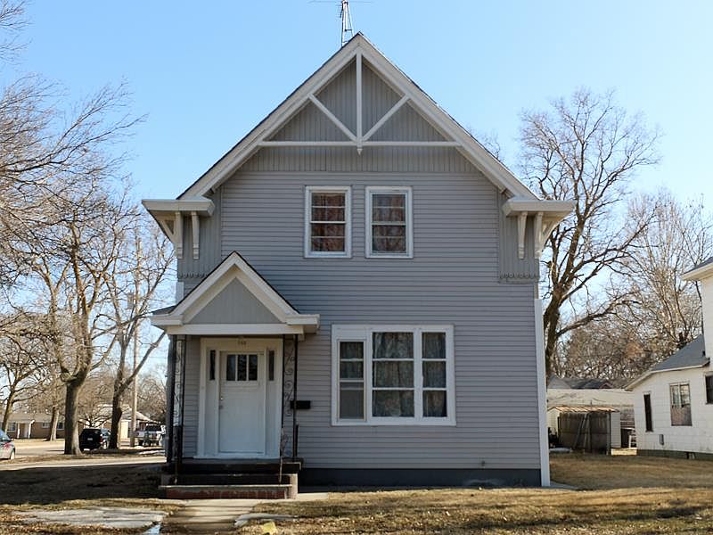 1st image of 603 W Division St