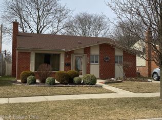 8647 Donna St, Westland, MI 48185