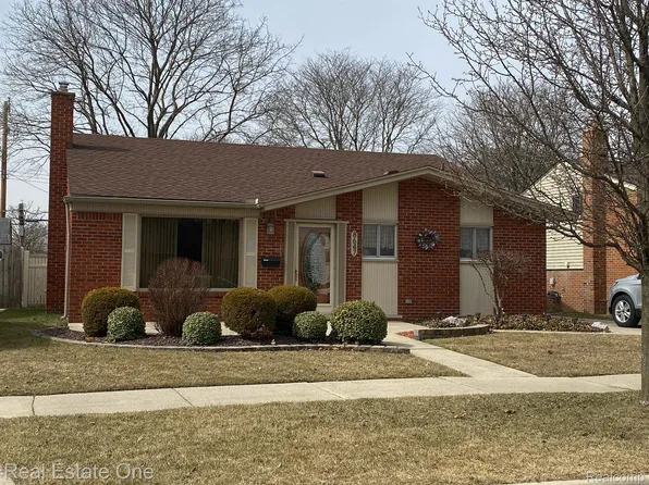 8647 Donna St, Westland, MI 48185