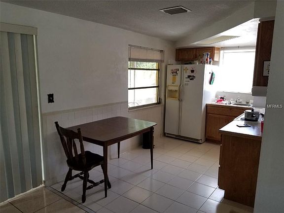 4th image of 1146 Viking Dr