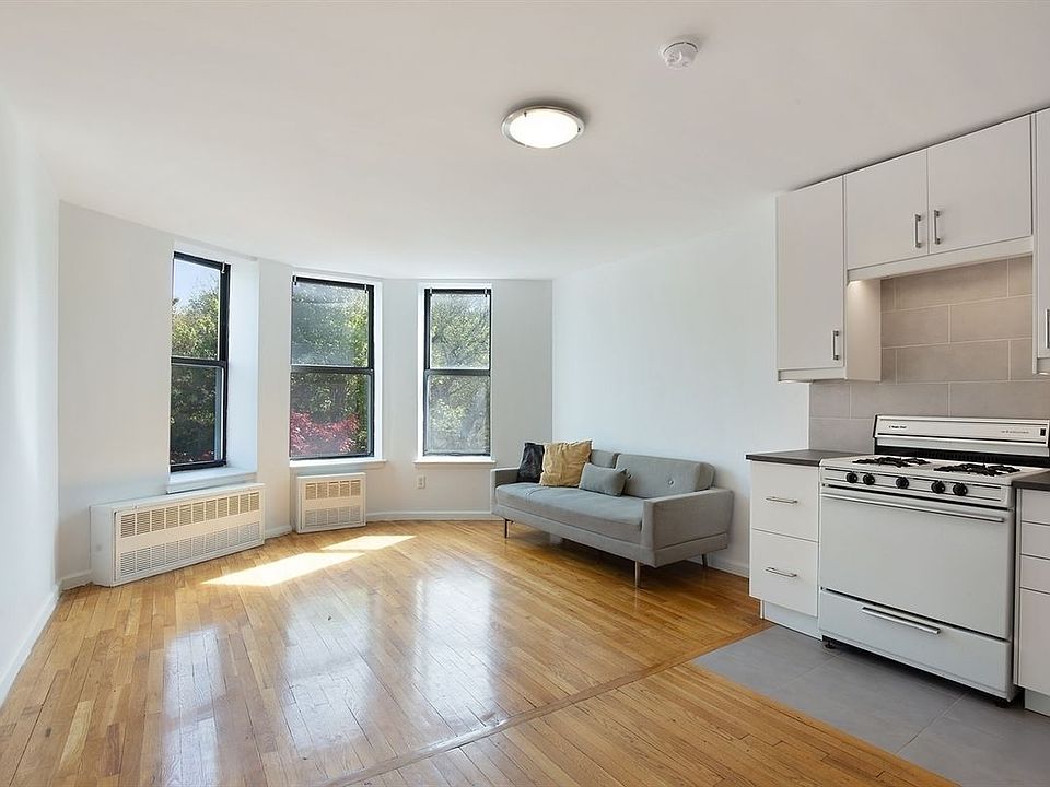 1st image of 213 Eastern Pkwy APT 9