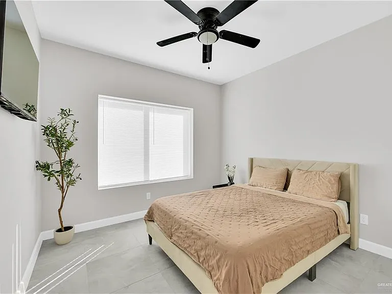 1700 Toronto Ave — Photo 11