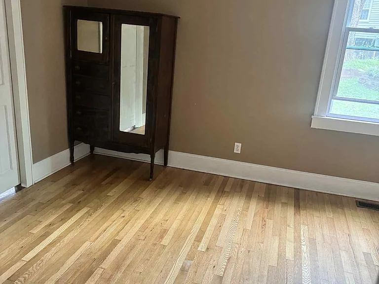204 Cureton St — Photo 13