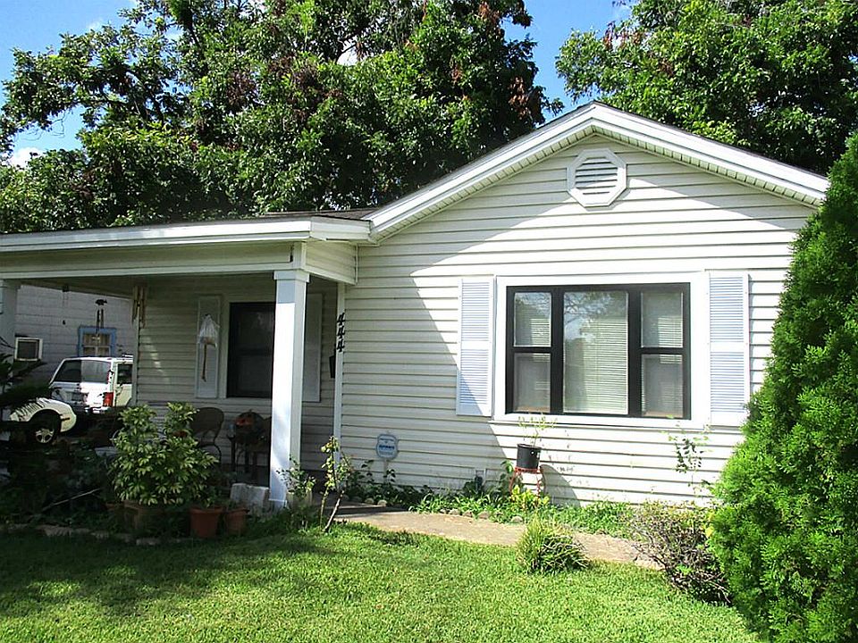 1st image of 444 Texas St