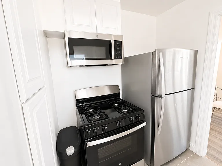 8501 S 5th Ave #1/2 — Photo 8
