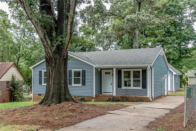 1st image of 3311 Lochway Ln