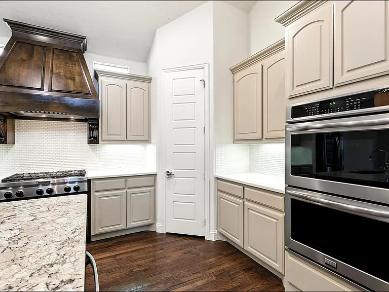 1733 Adalina Dr — Photo 16