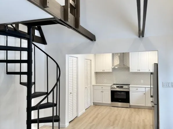 3 Trapper Trl, Albrightsville, PA 18210