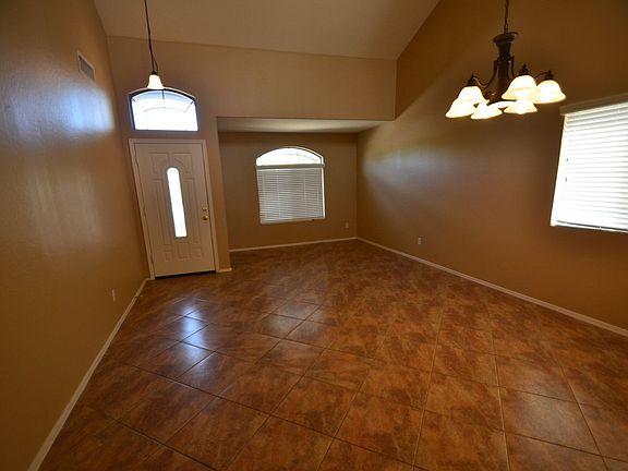 3rd image of 3437 W Wayland Dr