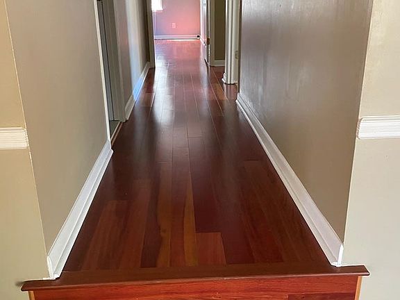 5th image of 220 Camellia Dr