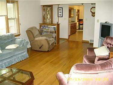 5th image of 746 Crestview Dr