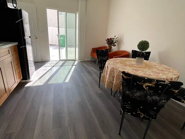 7449 Elm Grove Ave #B — Photo 4