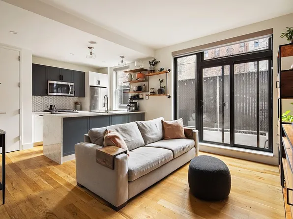364 Harman St APT 1A, Brooklyn, NY 11237