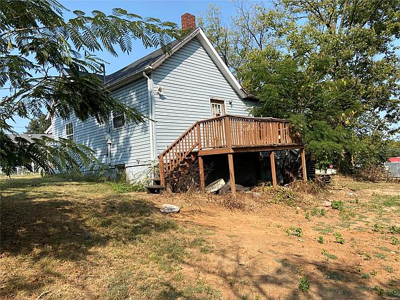 4th image of 312 E Warner Dr