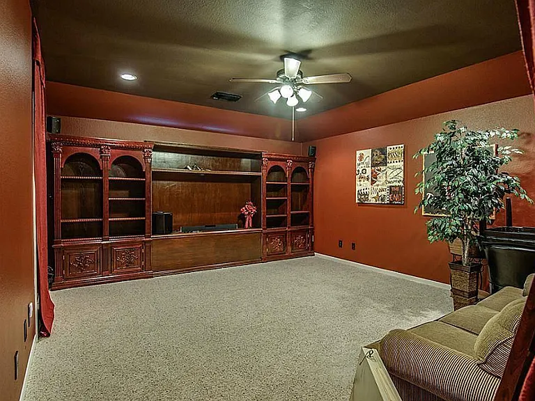 9422 Cheslyn Ct — Photo 27