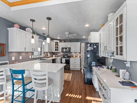 4th image of 2303 W Brook Haven Pl