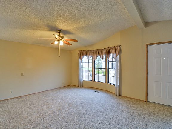 5th image of 294 Lafayette Dr