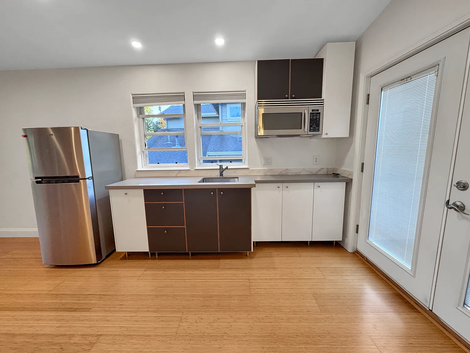 Studio, 340 sqft, $1,750 — Photo 2