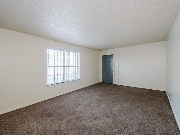 4th image of 1228 Fulton Ave