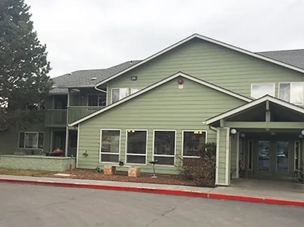Madras Estates, 242 SW 3rd St, Madras, OR 97741