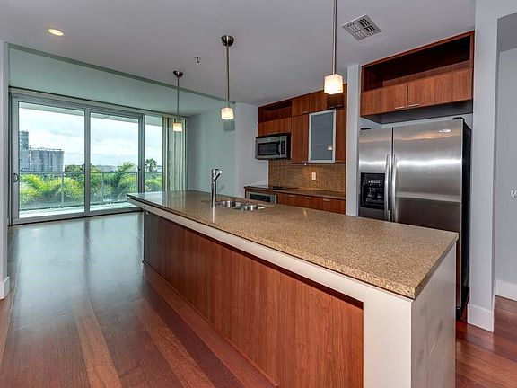 4th image of 111 N 12th St Unit 1706