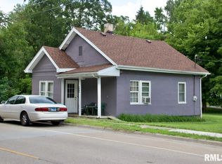 804 W Willow St, Carbondale, IL 62901