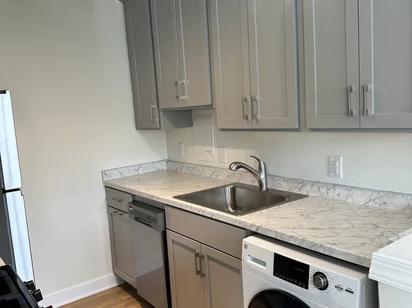 4570 Macarthur Blvd NW, Washington, DC