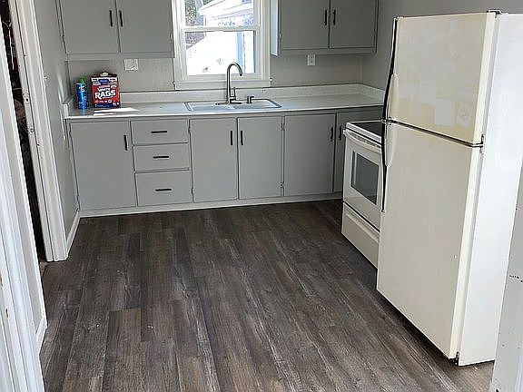 3rd image of 1226 Milton Ave