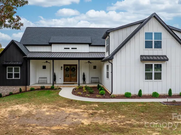 6979 W State Highway 10, Vale, NC 28168