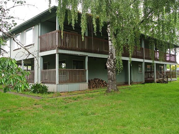 3rd image of 7903 SE Sunnyside Dr