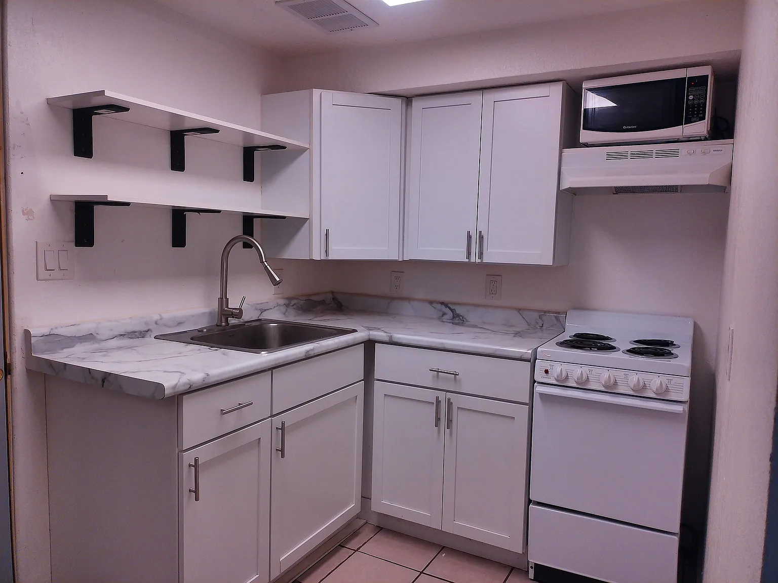 1 bed, $500 — Photo 3